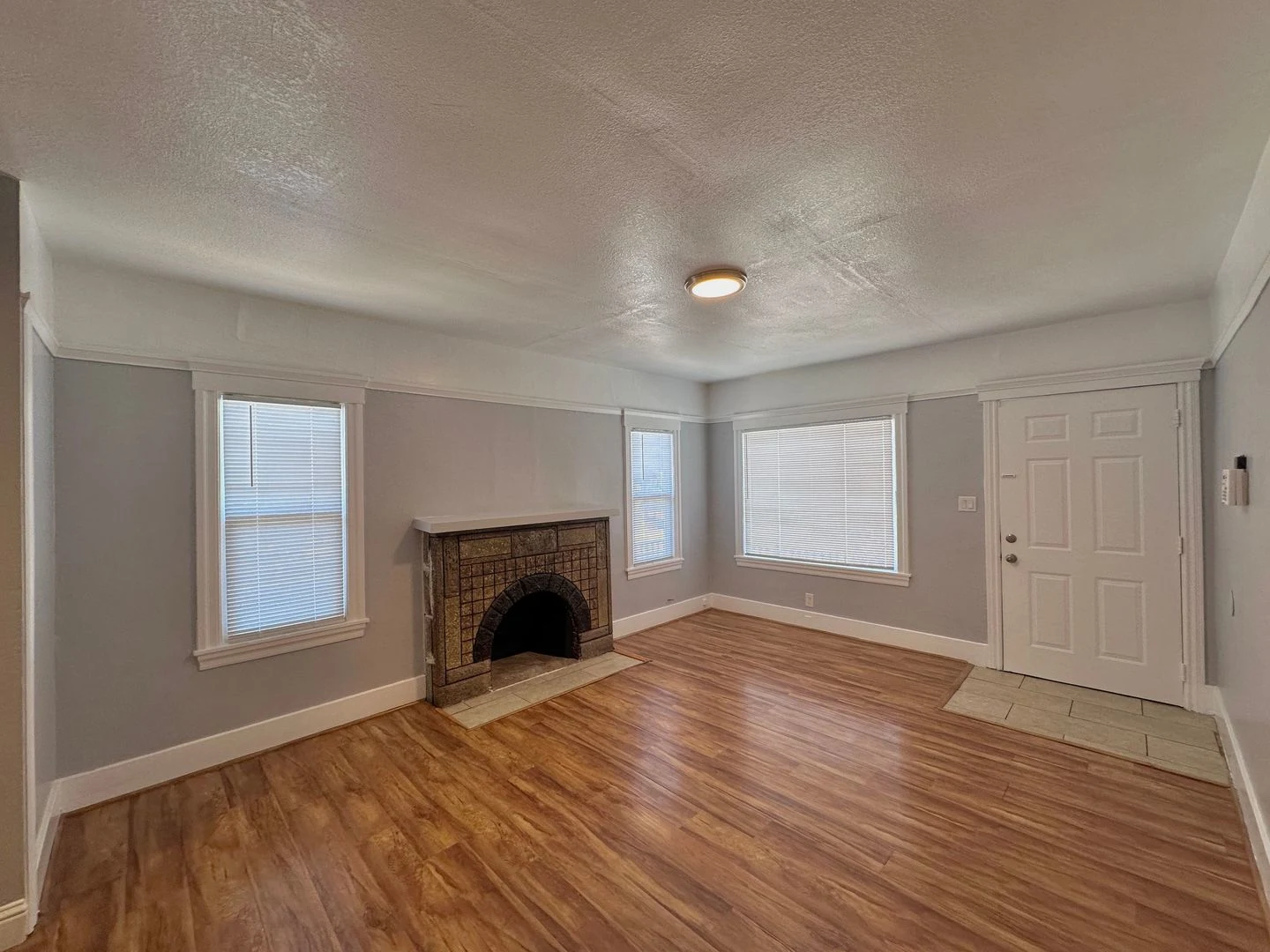 7001 Orral St Oakland, CA 94621 photo 5