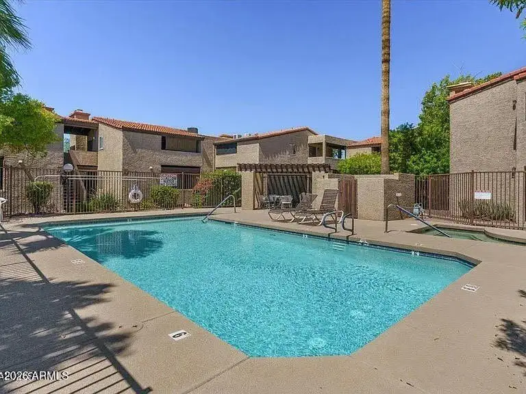 5146 E Oak St Phoenix, AZ 85008 photo 2