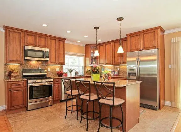 4655 Alex Dr photo 3