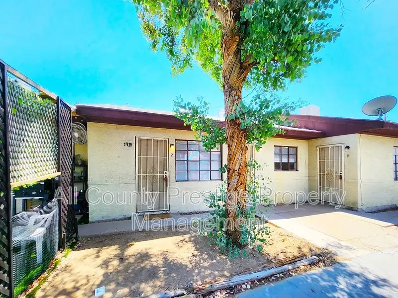 1915 E Osborn Rd Phoenix, AZ 85016