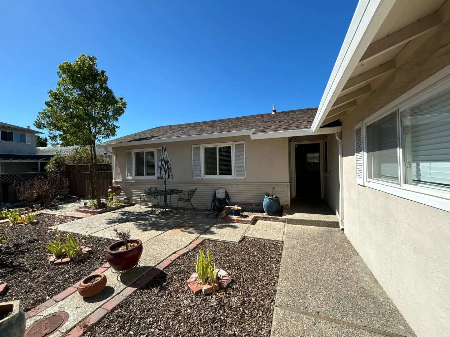 1419 Yolanda Ct photo 4