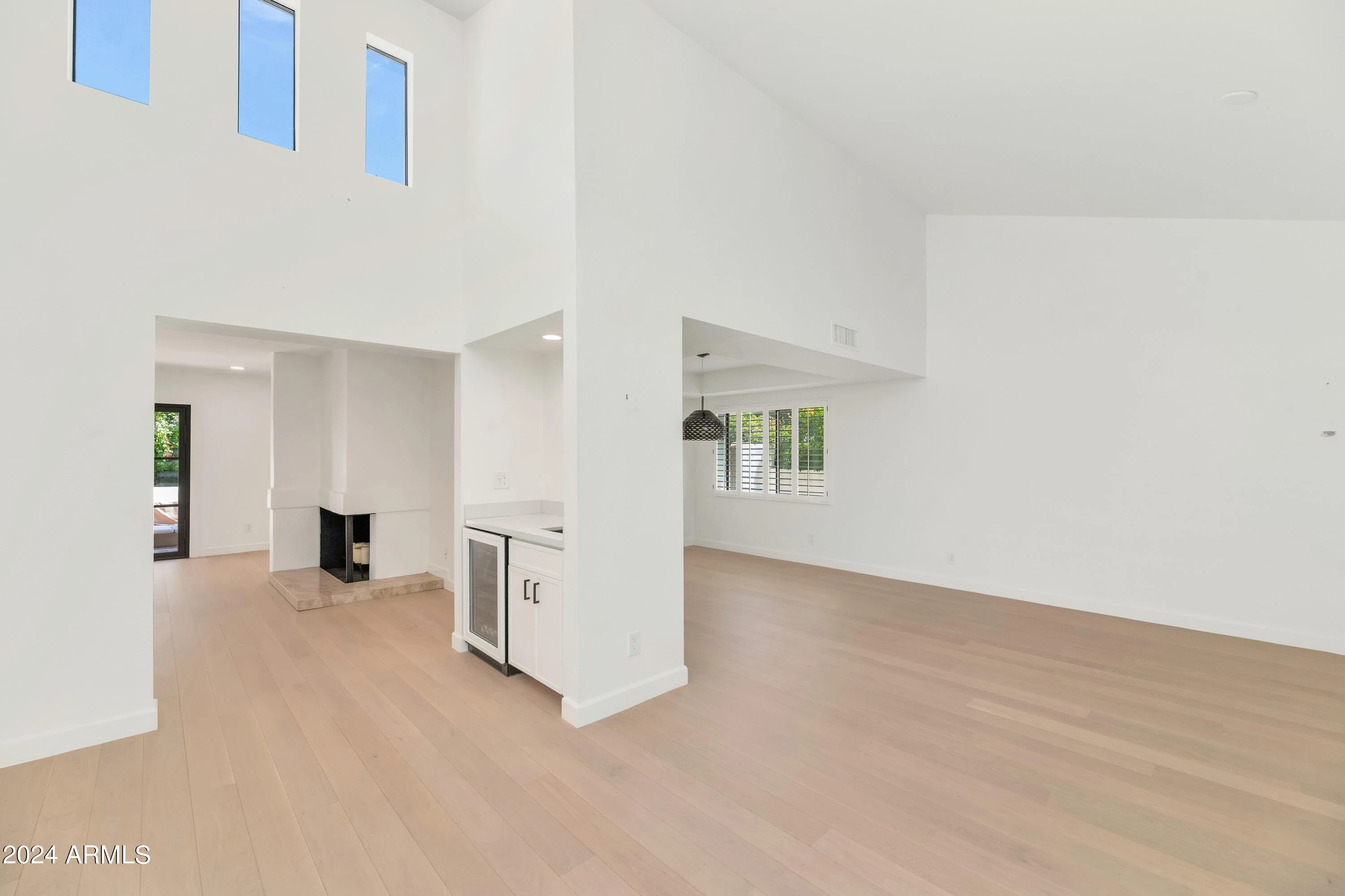 8030 E Via Sierra Drive photo 2