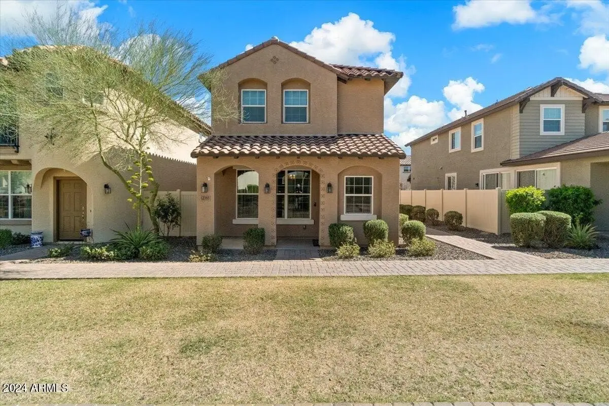 12318 W Cactus Blossom Trail Peoria, AZ 85383 photo 2