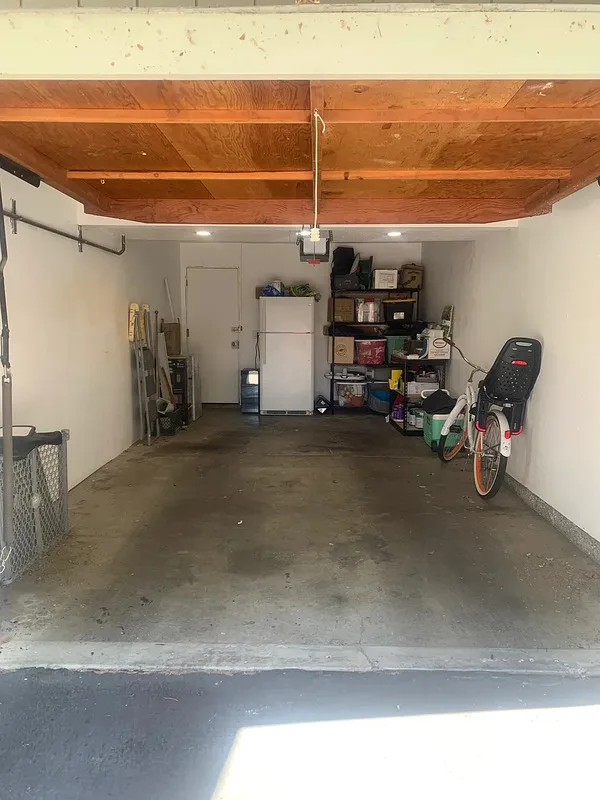 850 Apricot Ave photo 2