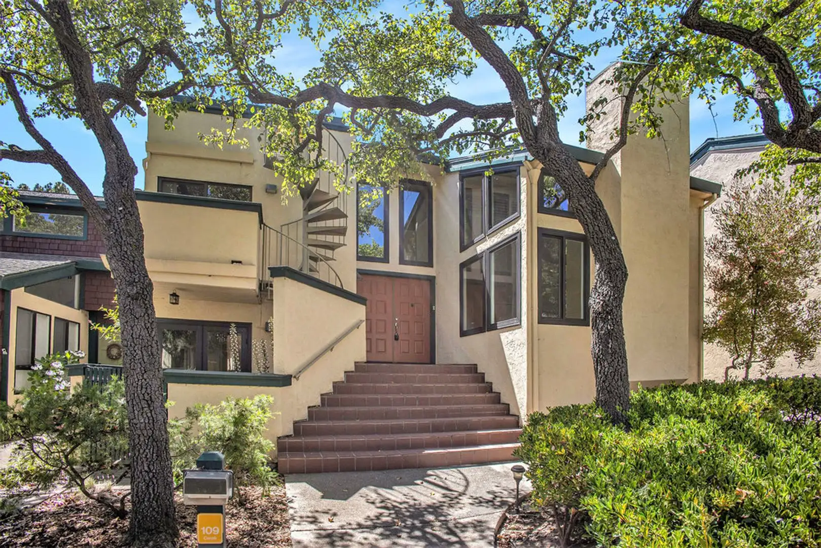 109 Carob Lane, Alameda, CA 94502 photo 2