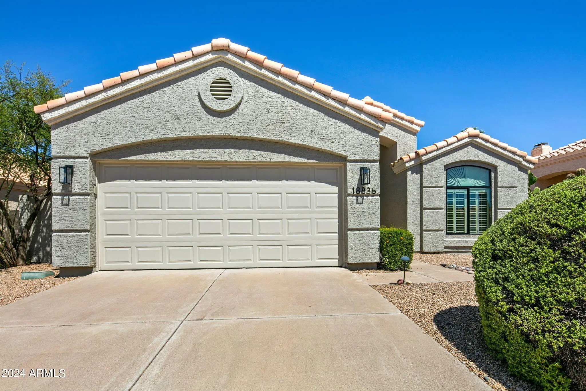 18836 N 90TH Place photo 4