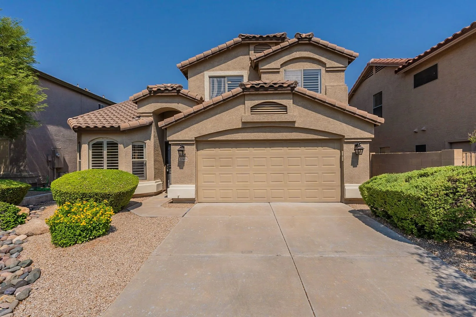 Elegant Living: Custom Upgrades and Superior Comfort in Phoenix photo 3