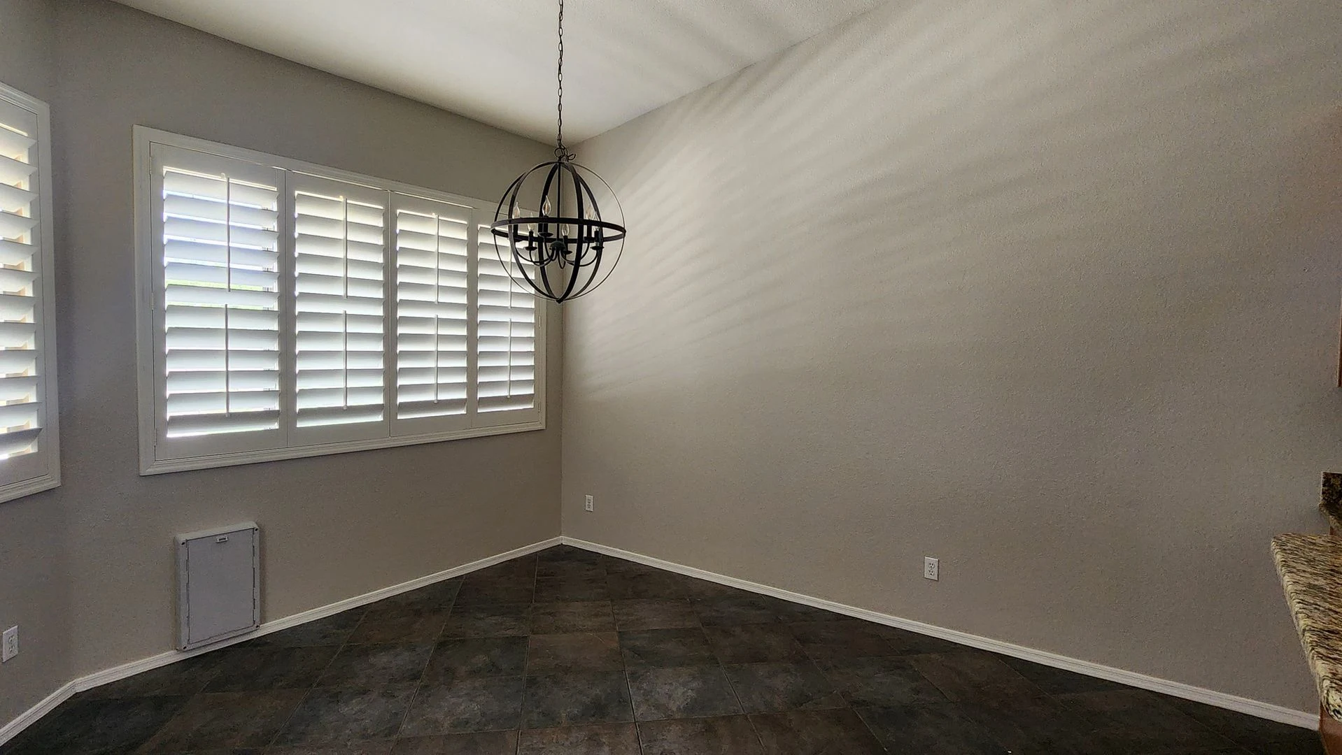 1354 E LOCUST Drive photo 3
