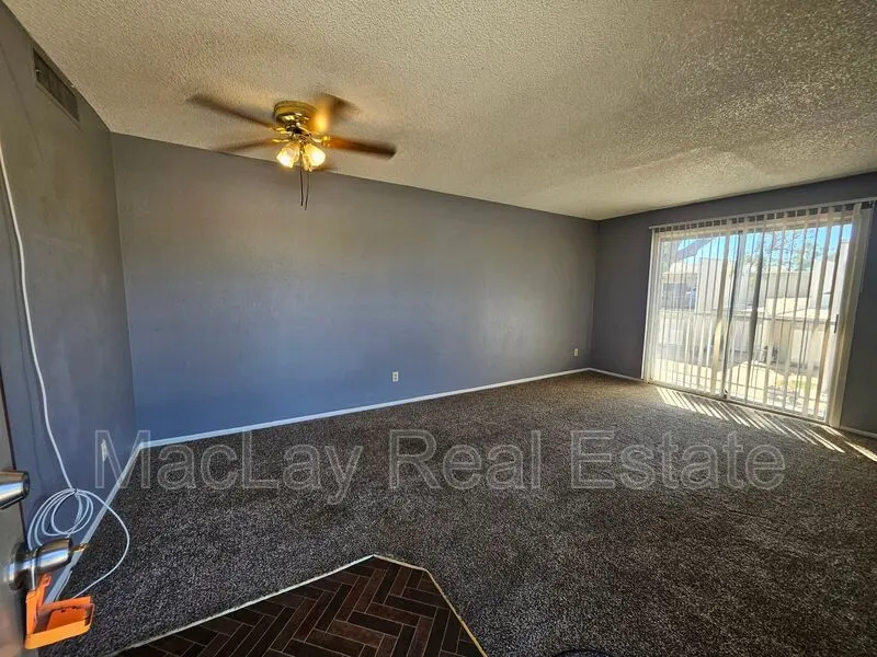 2801 E Monte Cristo Ave Phoenix, AZ 85032 photo 3
