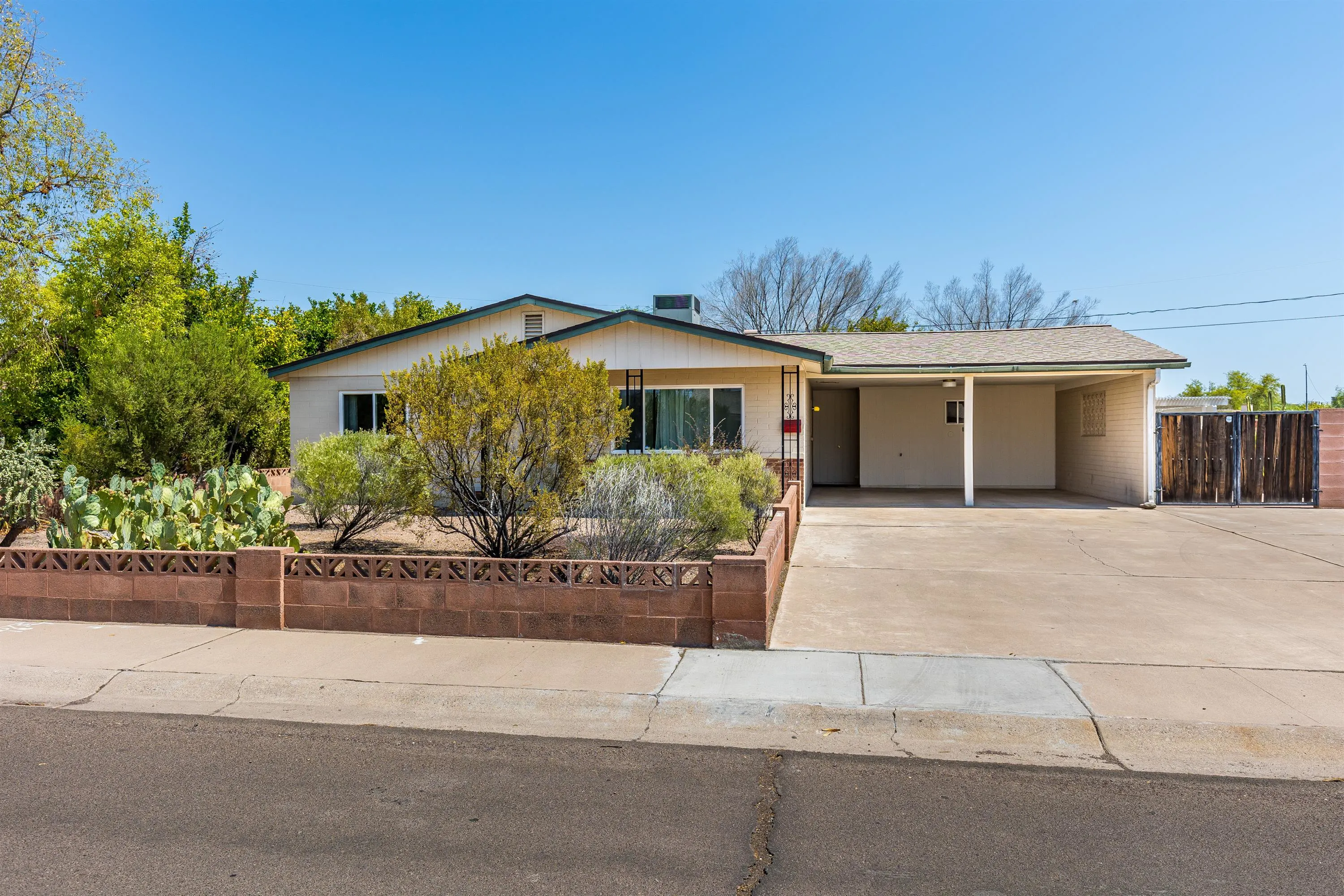921 W 16th St Tempe, AZ 85281 photo 2