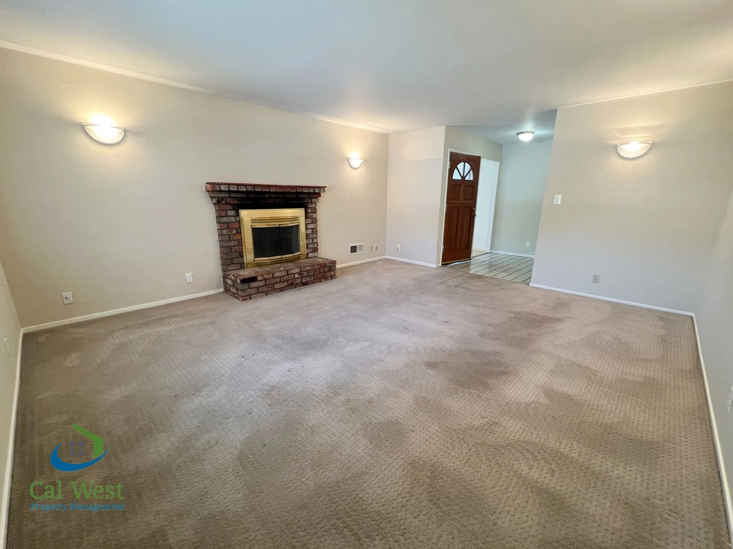 2846 Regnart Way photo 5