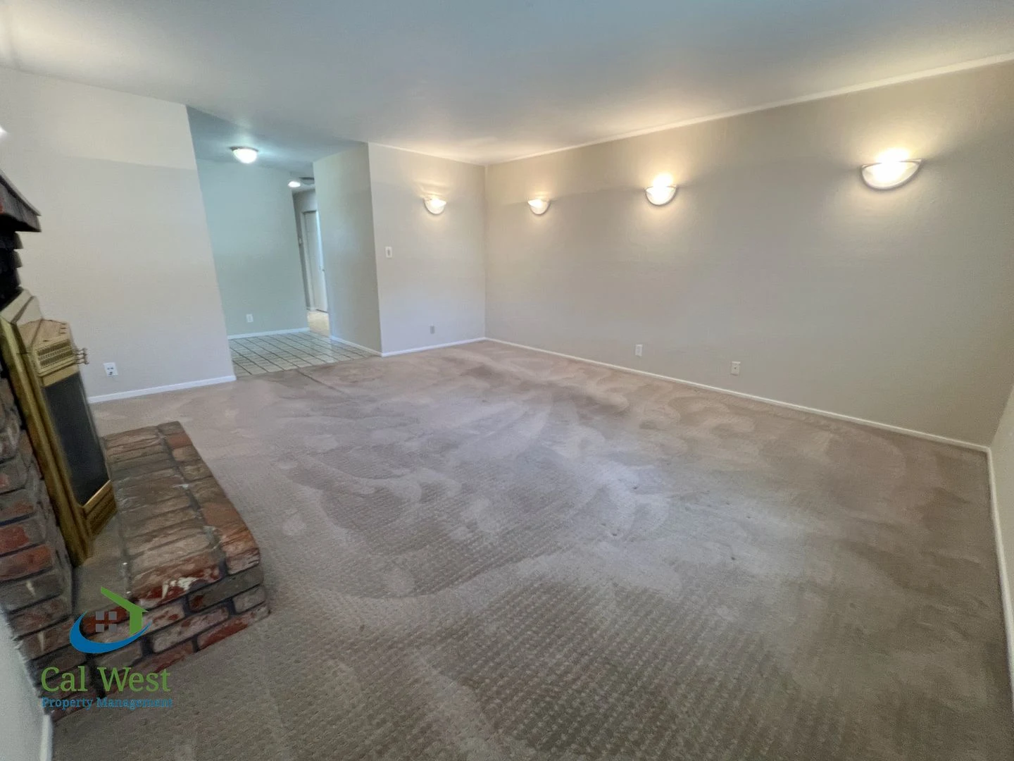 2846 Regnart Way photo 3