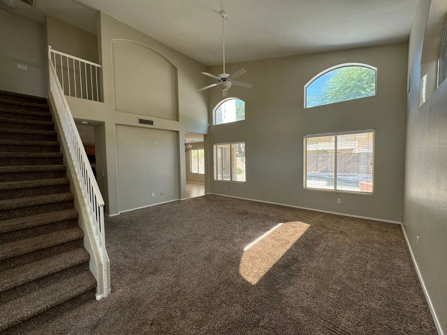 440 W Calle Monte Vista Dr photo 4