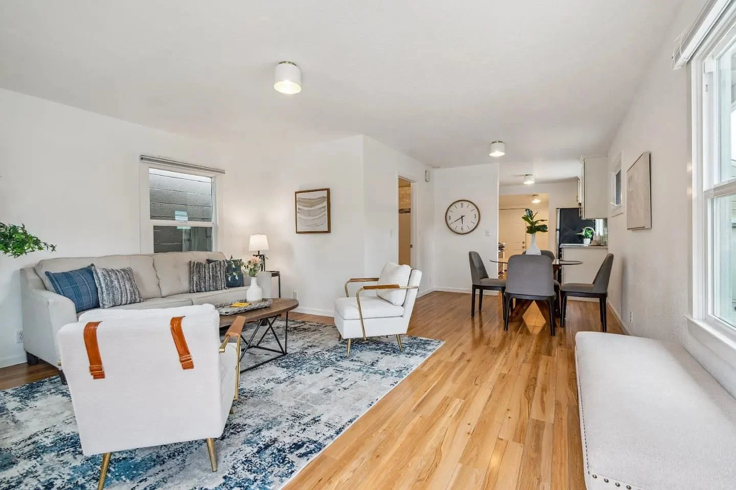 1BR/1BA Single Family House on Laurel St · Santa Cruz photo 5