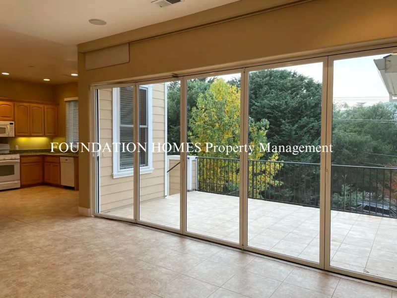 56 N Knoll Rd Mill Valley, CA 94941 photo 2