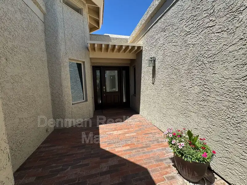 8100 E. Camelback Rd. photo 4