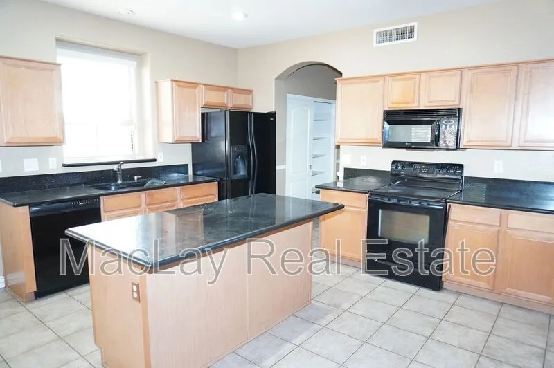 4765 S Joshua Tree Ln photo 5