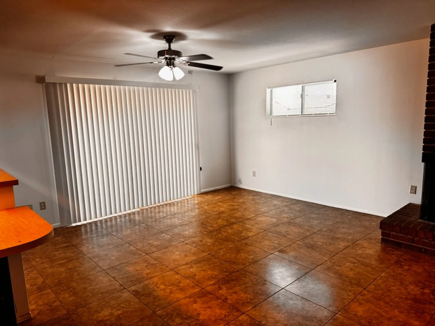 4 bedroom in Tempe photo 5