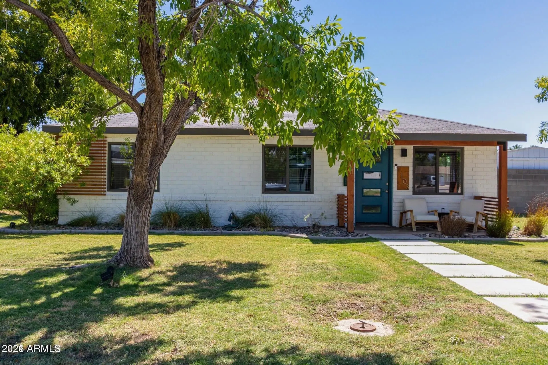 1103 E Georgia Ave photo 4