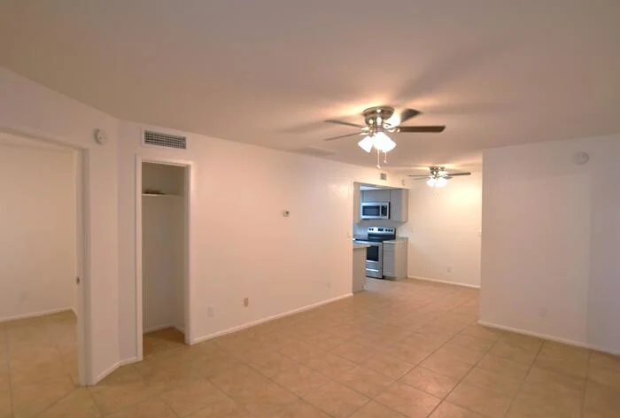 875 S Nebraska St Chandler, AZ 85225 photo 3