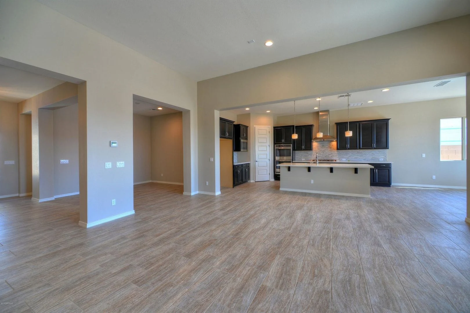 Gorgeous Single Level 4 bed 3 bath 3 car garage home at the Meadows community in Peoria photo 4