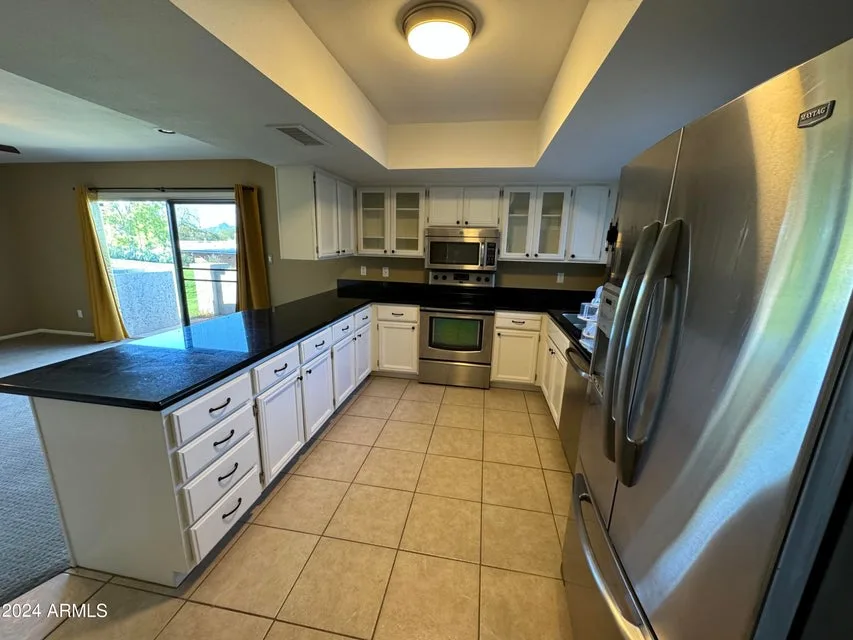 6108 E Vernon Ave photo 4