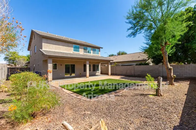 322 S 116th Ave Avondale, AZ 85323 photo 4