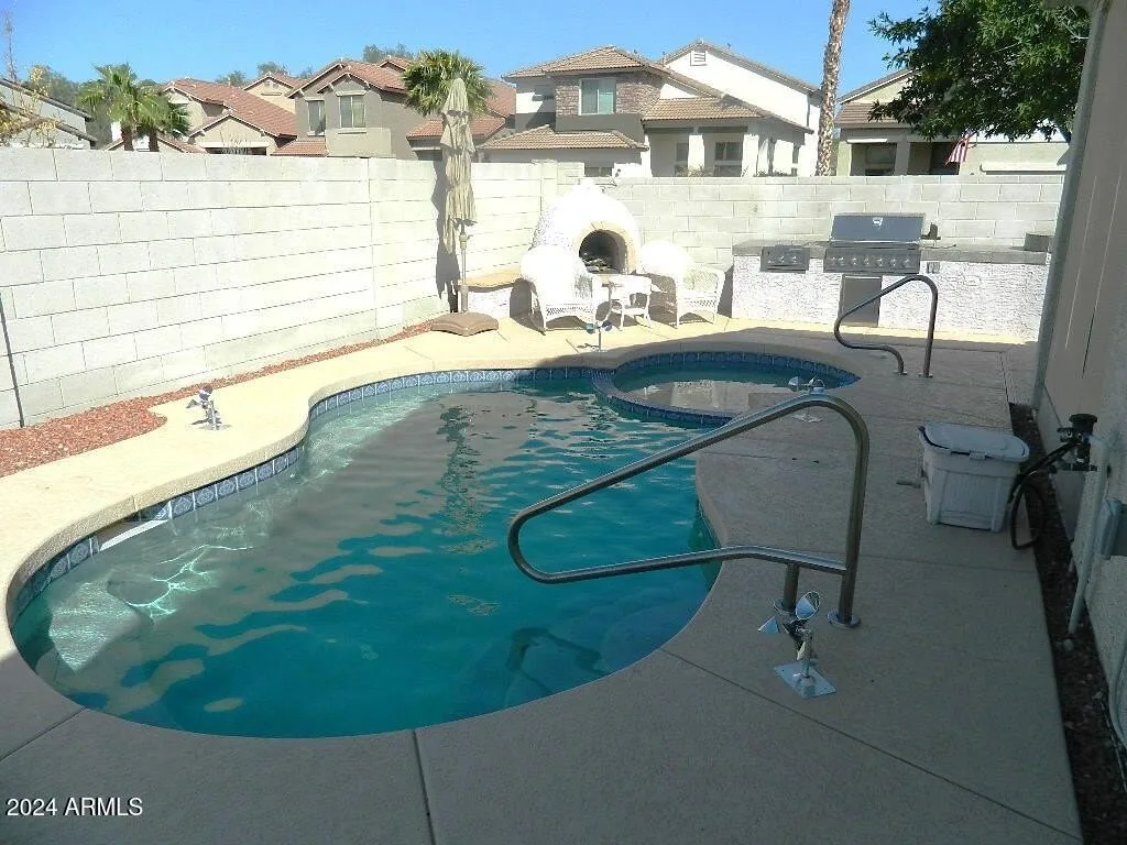 17210 W Elm St Surprise, AZ 85387 photo 3