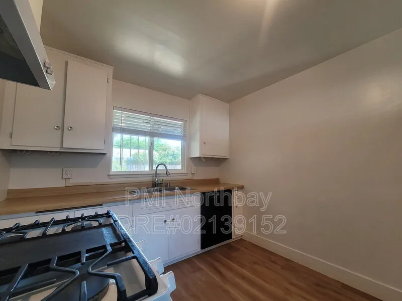 1019 Wallace St Fairfield, CA 94533 photo 5