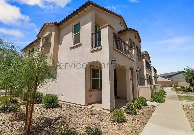 8149 East Petunia Avenue - 11046