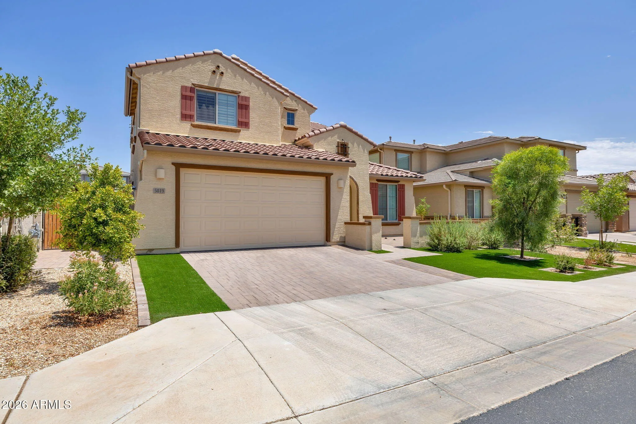 5819 N 88th Ln Glendale, AZ 85305 photo 3
