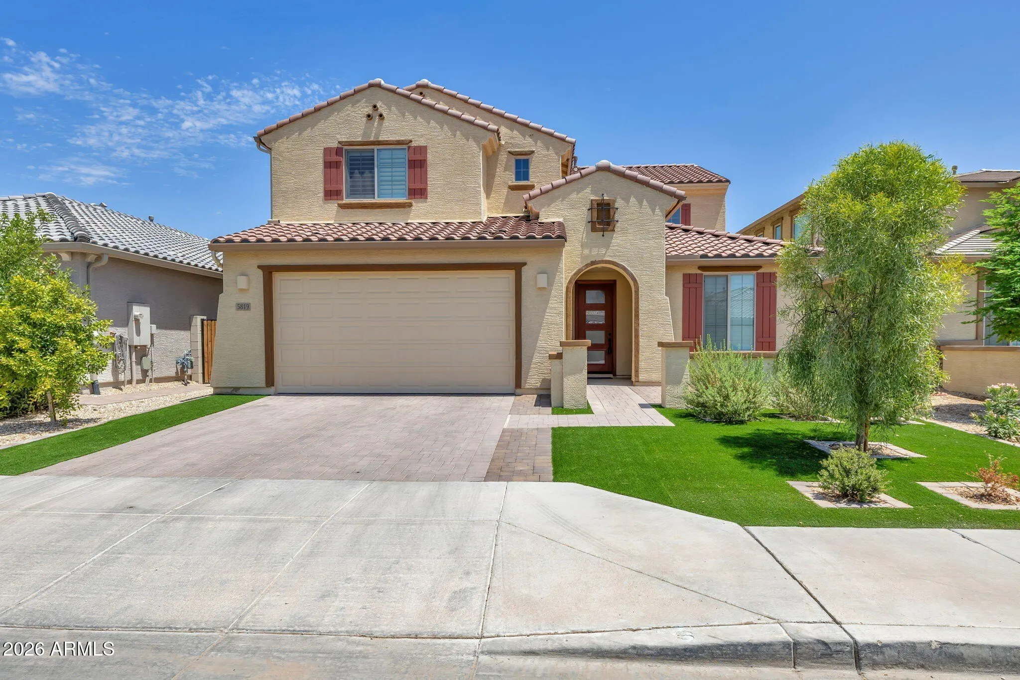 5819 N 88th Ln Glendale, AZ 85305 photo 2