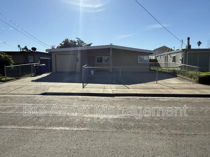 1526 Visalia Ave Richmond, CA 94801 photo 2