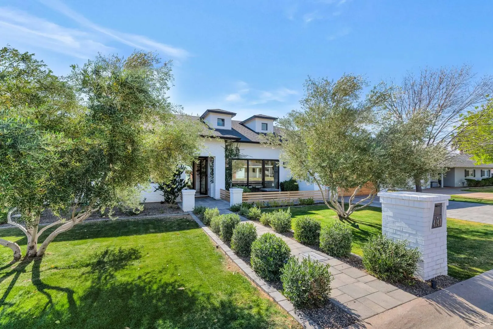 4147 E Clarendon Ave Phoenix, AZ 85018 photo 5
