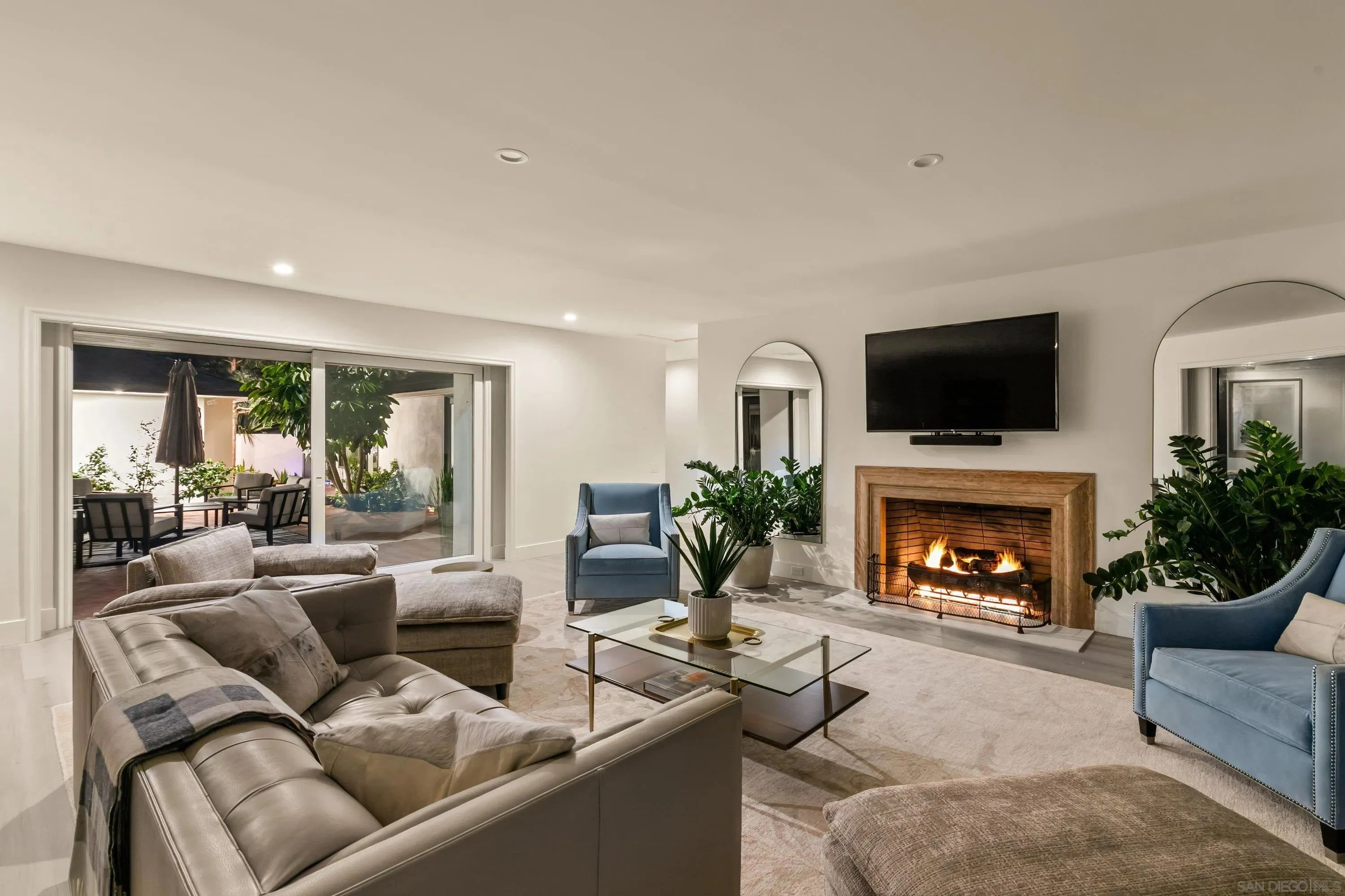 1835 Spindrift Drive photo 2