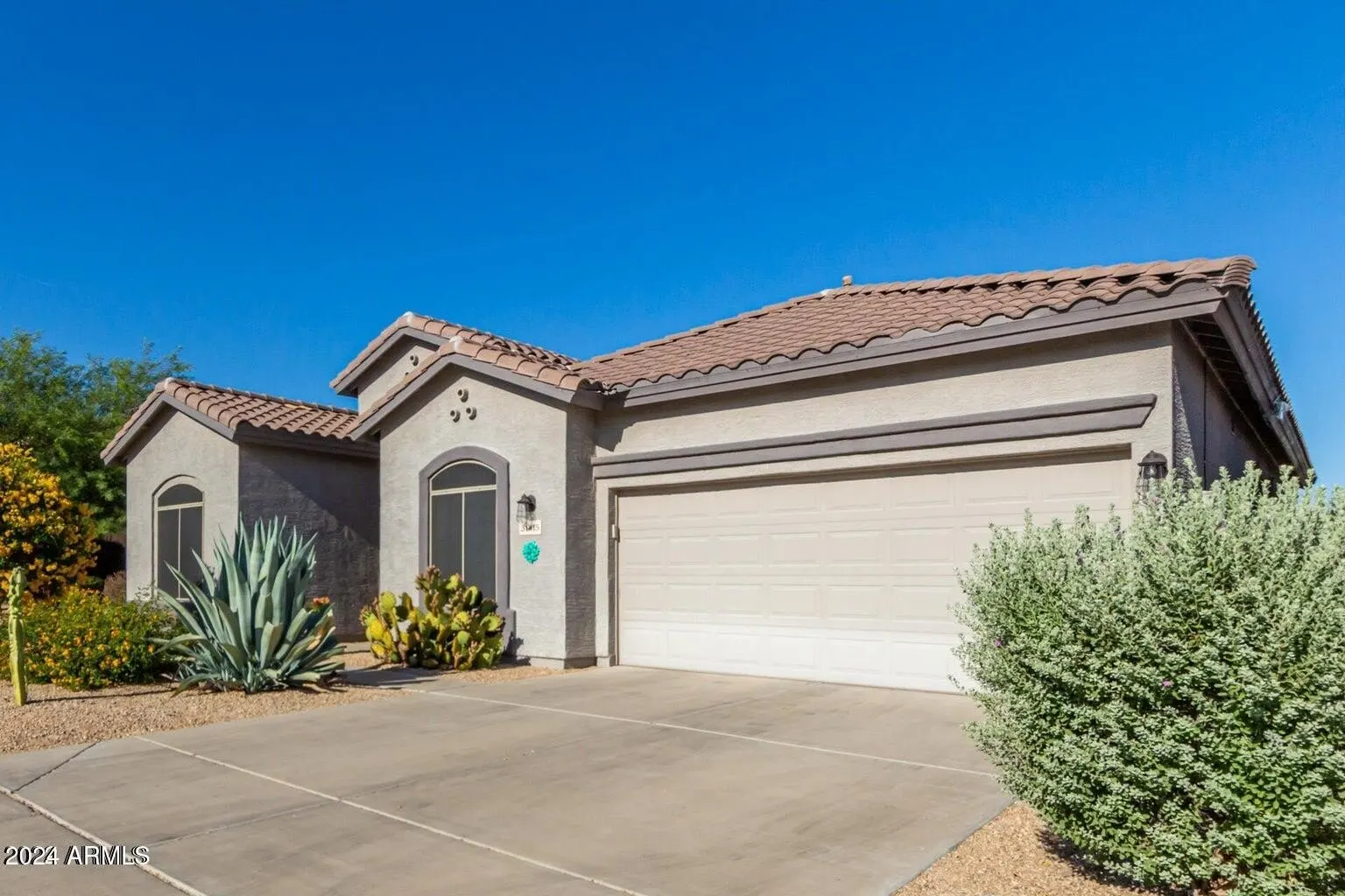 31815 N 22nd Ln Phoenix, AZ 85085 photo 2