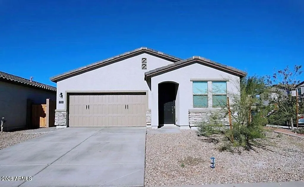 5722 W Getty Dr Phoenix, AZ 85043 photo 3