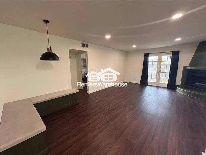15402 North 28th Street photo 4