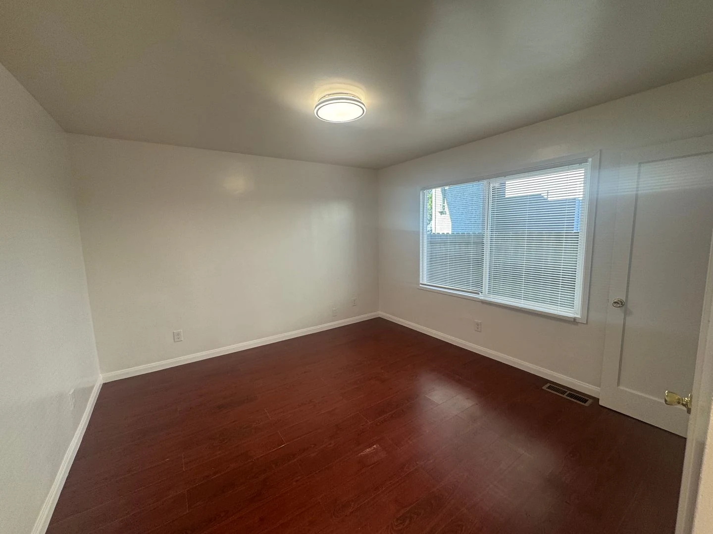 Apartments on San Pablo Ave · Richmond photo 2