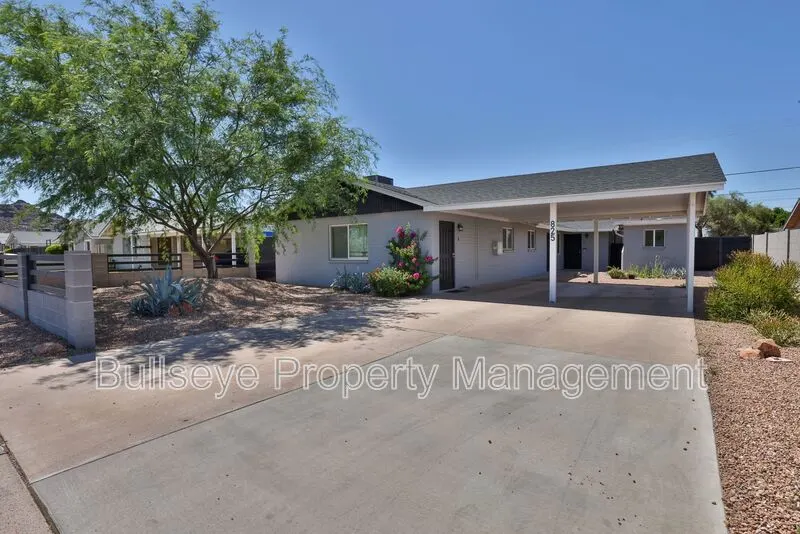 825 E Alice Ave Phoenix, AZ 85020 photo 4