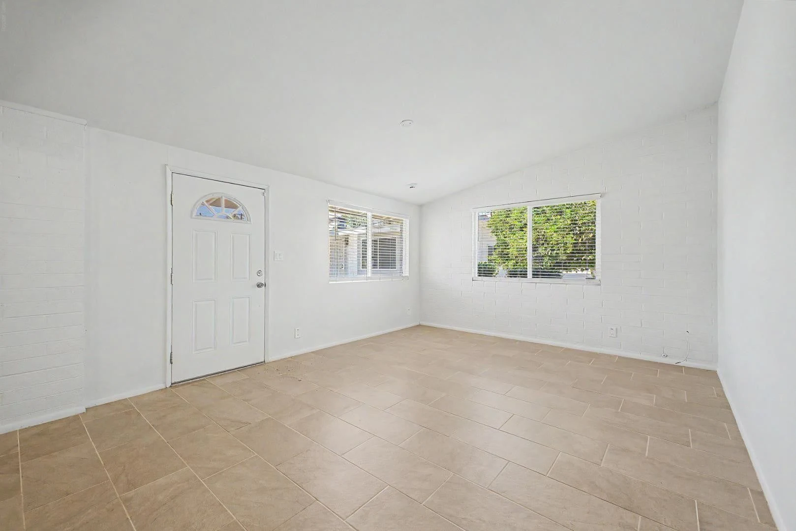 10606 W Oakmont Dr Sun City, AZ 85351 photo 4