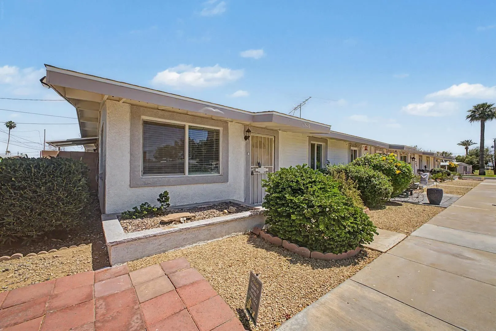 10606 W Oakmont Dr Sun City, AZ 85351 photo 3