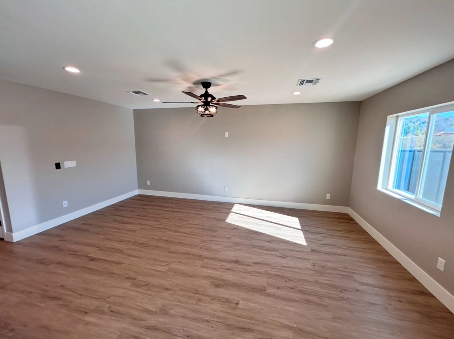833 West Dobbins Road, Phoenix, AZ 85041 photo 4