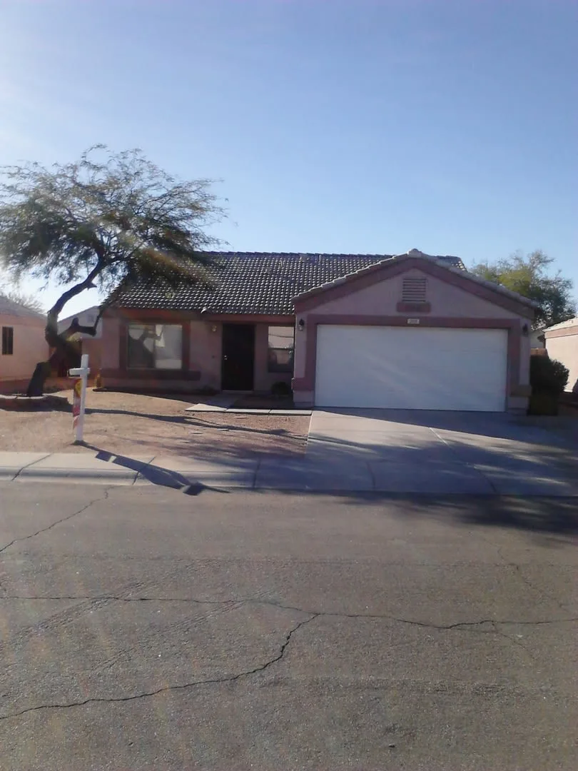 2018 South Rennick Drive, Apache Junction, AZ 85120 photo 3