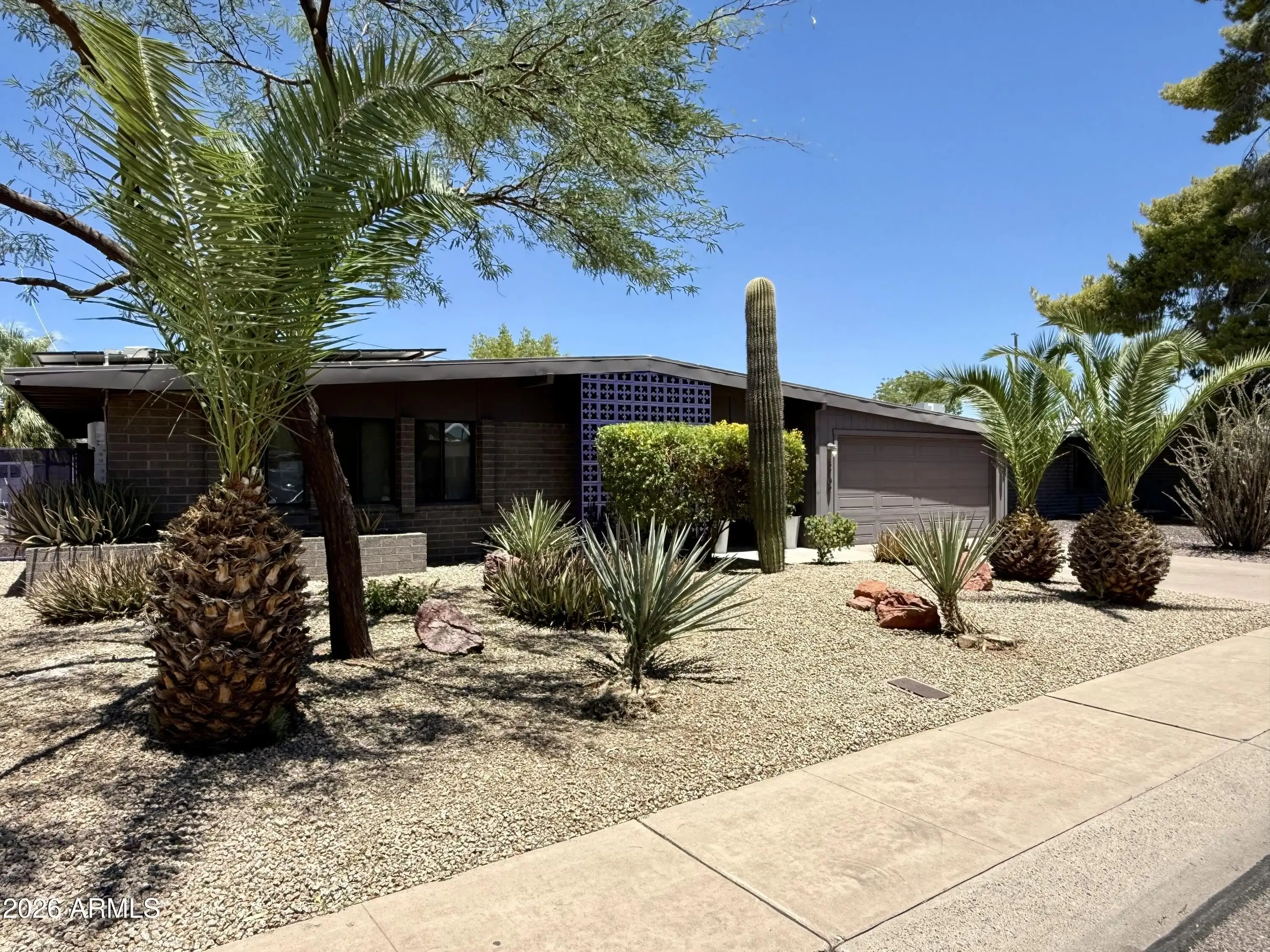 3702 E PARADISE Drive photo 2