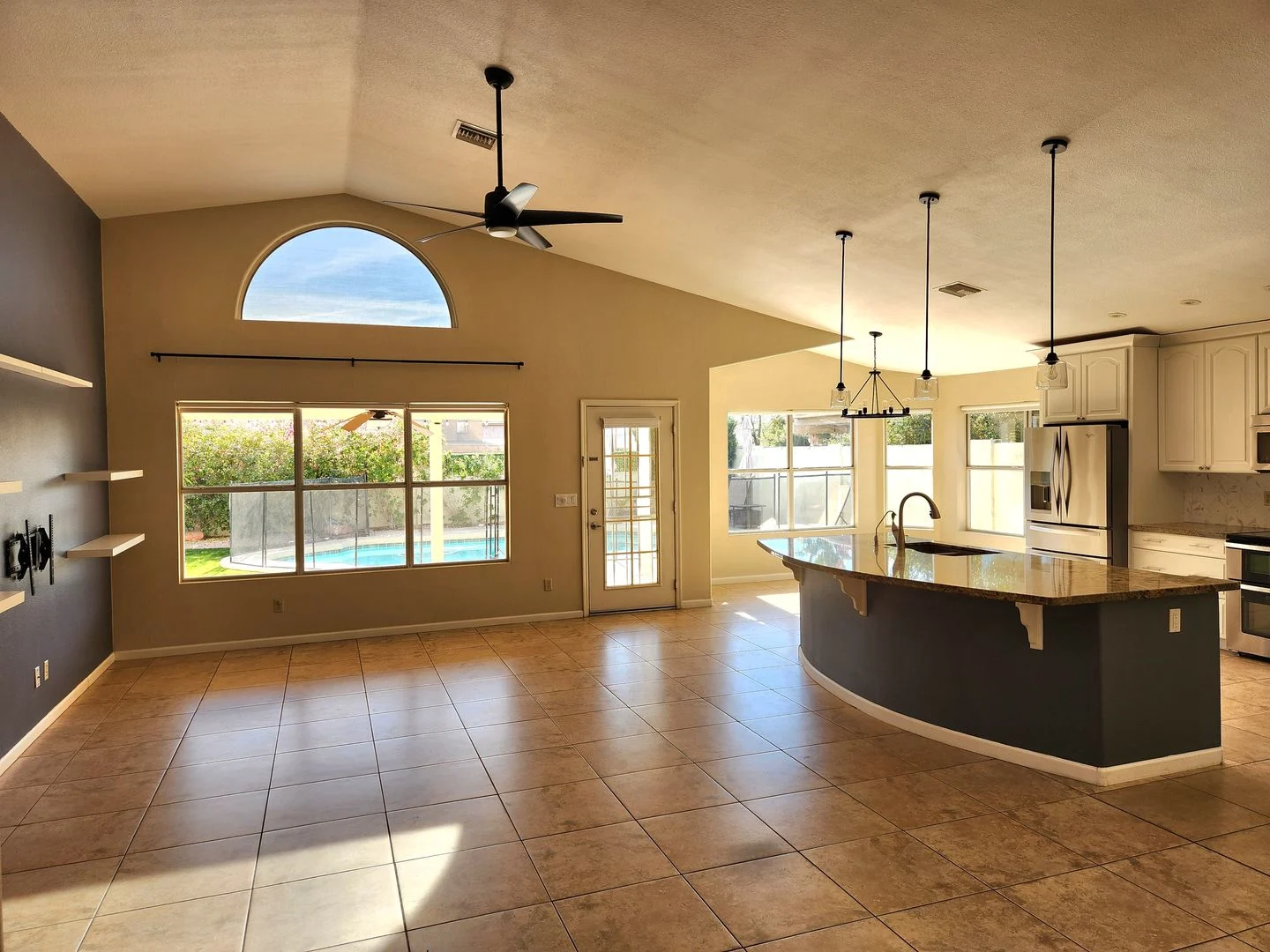 15013 S 46th Pl Phoenix, AZ 85044 photo 4