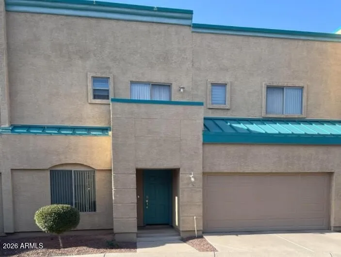 1015 S VAL VISTA Drive photo 3