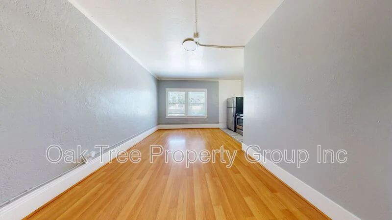 134 E 16th St Oakland, CA 94606 photo 4