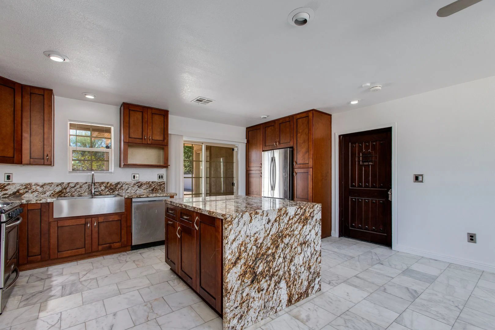 3423 North 14th Street, Phoenix, AZ 85014 photo 2