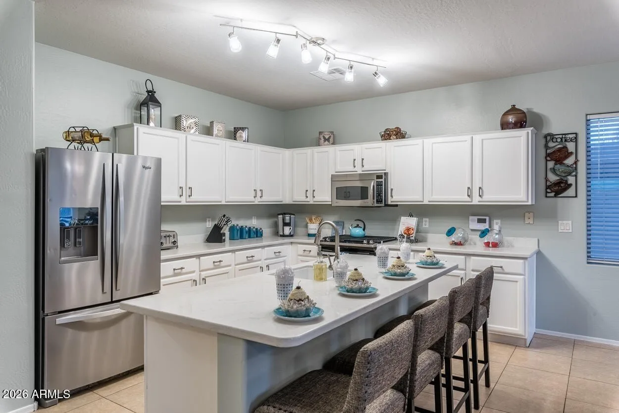 1546 E Azalea Dr Gilbert, AZ 85298 photo 2